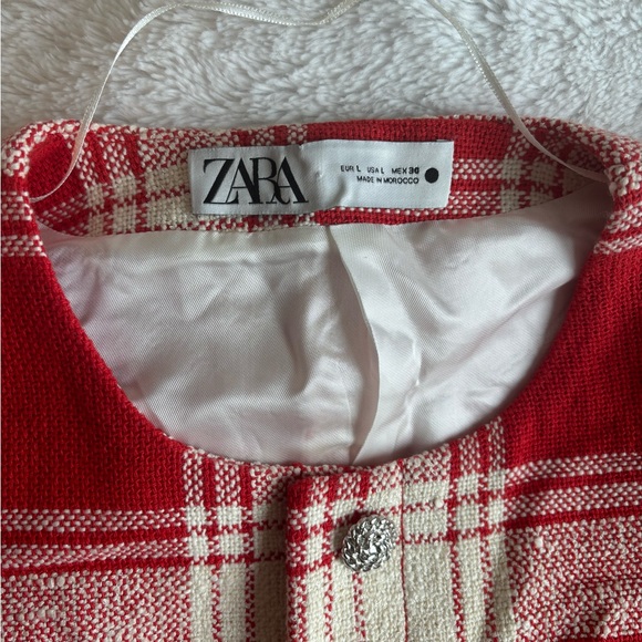 🌟 New Zara Red Vest - Size L 🌟 - Picture 4 of 5